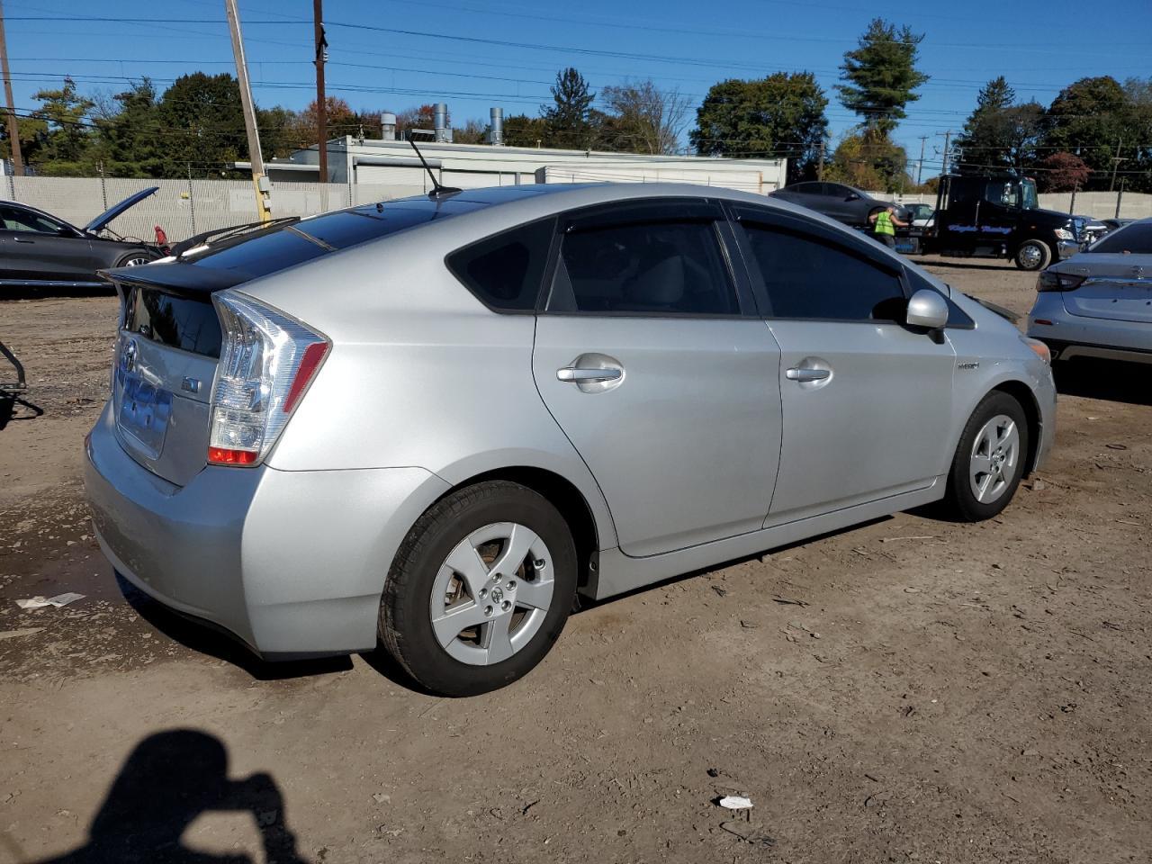 2010 Toyota Prius - Фото 3