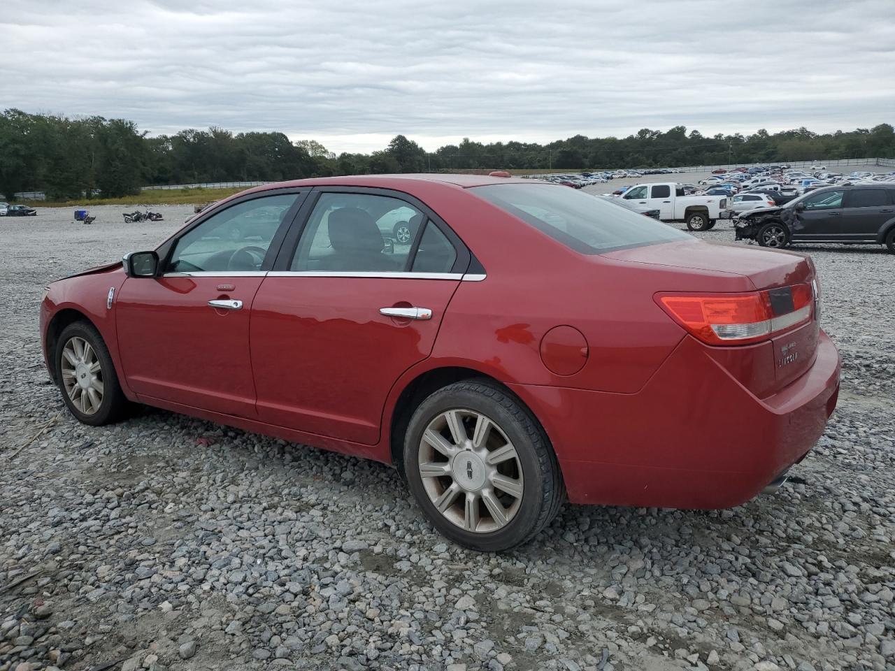 2010 Lincoln Mkz - Image 2