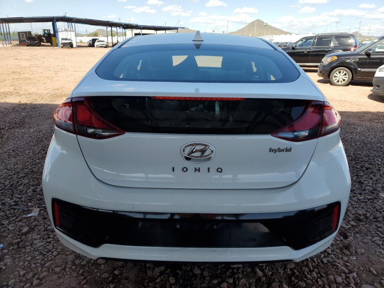 2020 Hyundai Ioniq Se - Фото 6