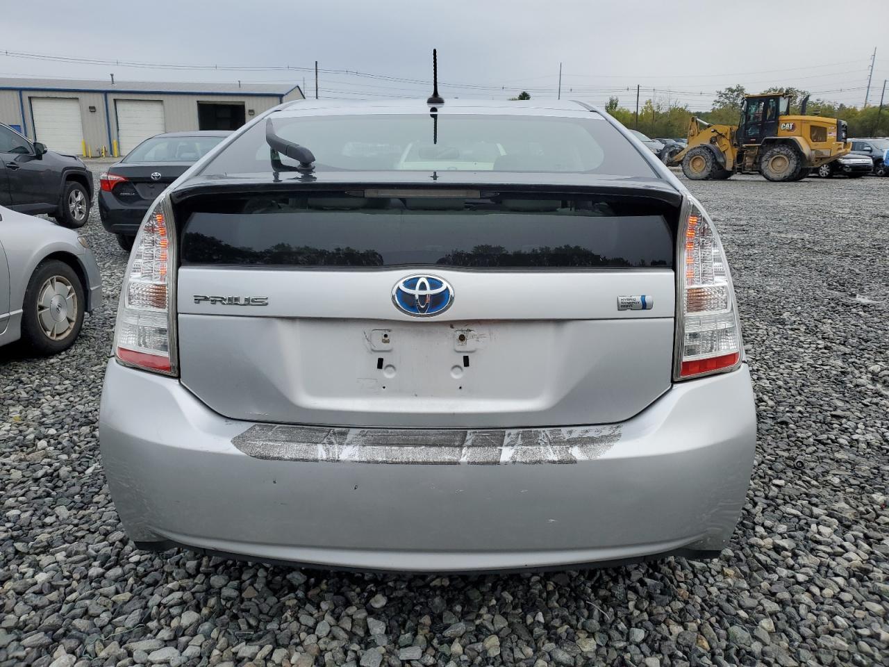 2011 Toyota Prius - Image 6