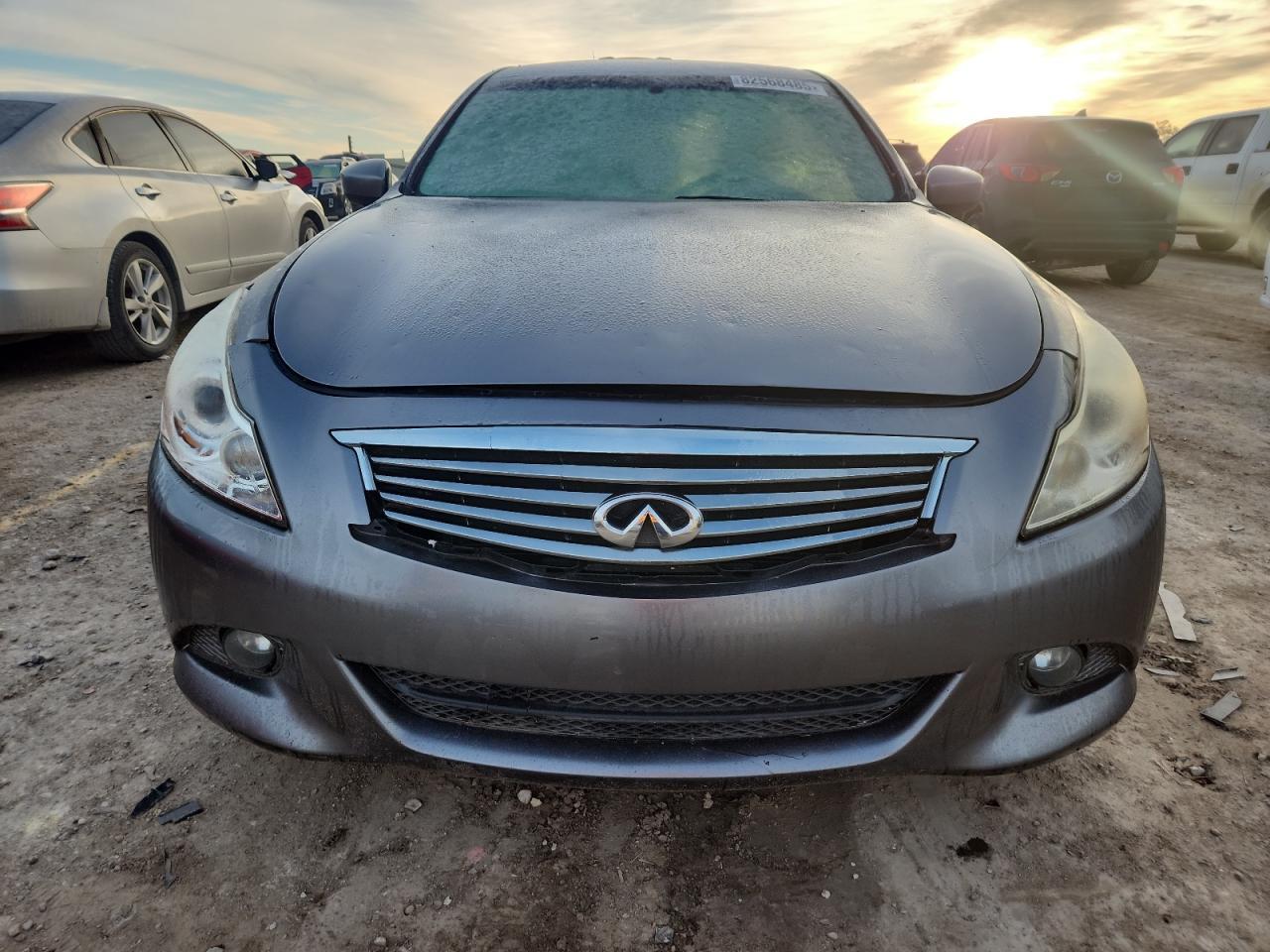 2011 Infiniti G37 - Фото 5