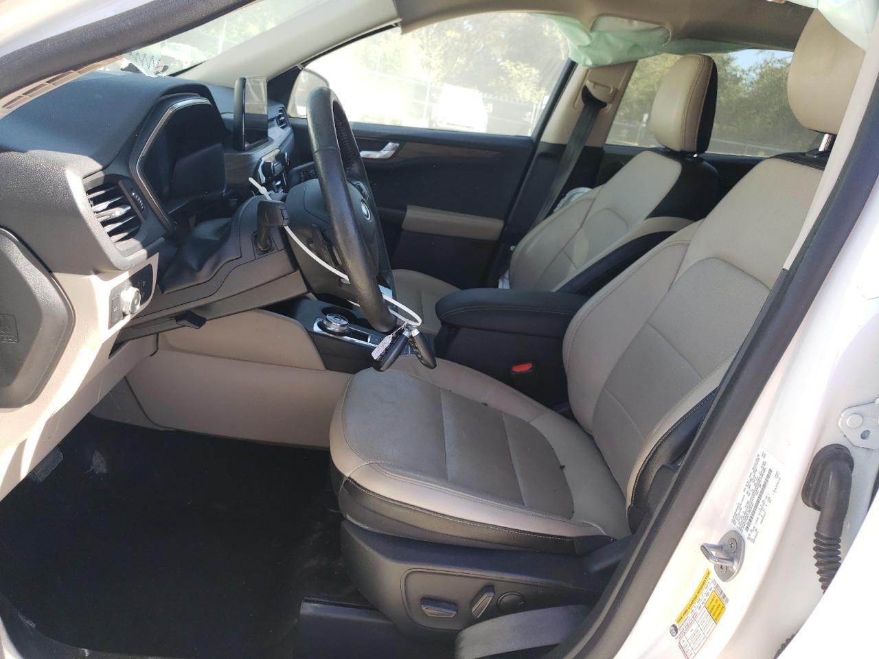 2020 Ford Escape Titanium - Image 7