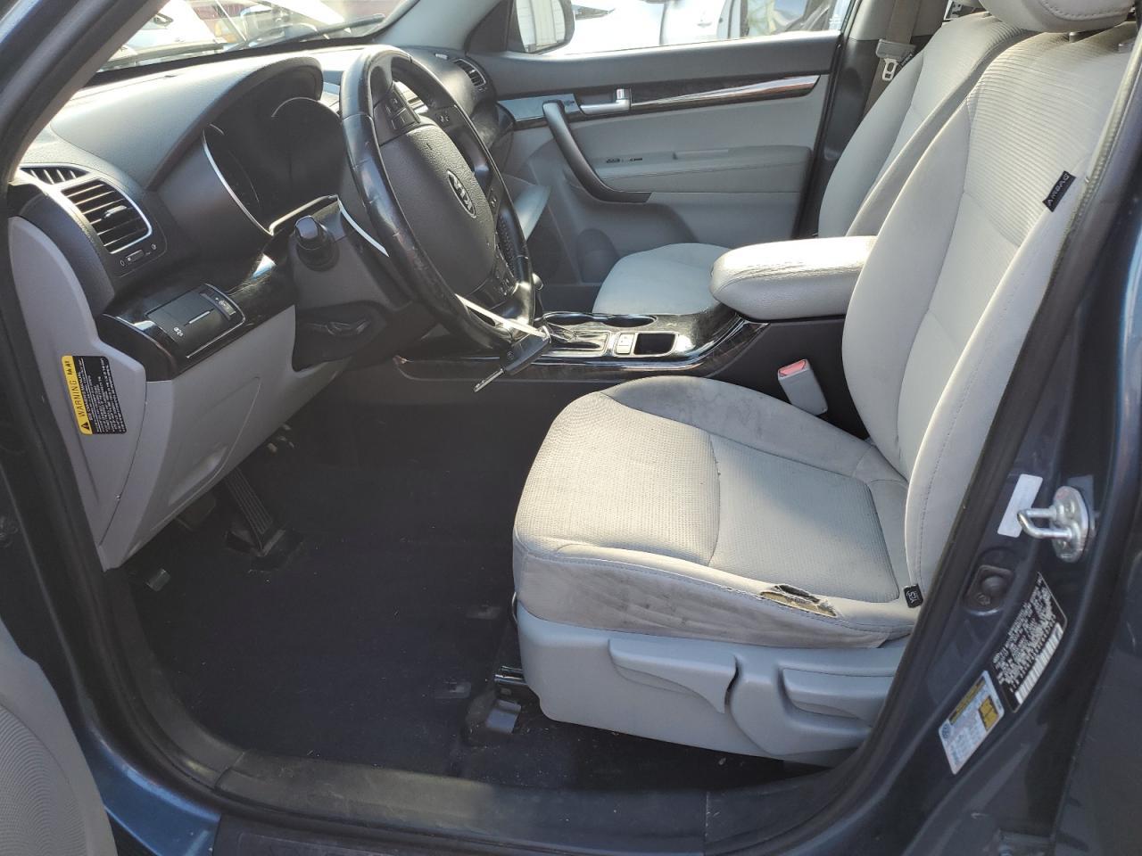 2014 Kia Sorento Lx - Image 7