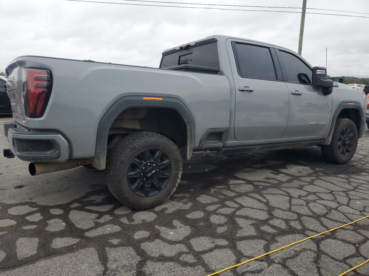 2024 GMC Sierra K2500 At4 - Фото 3