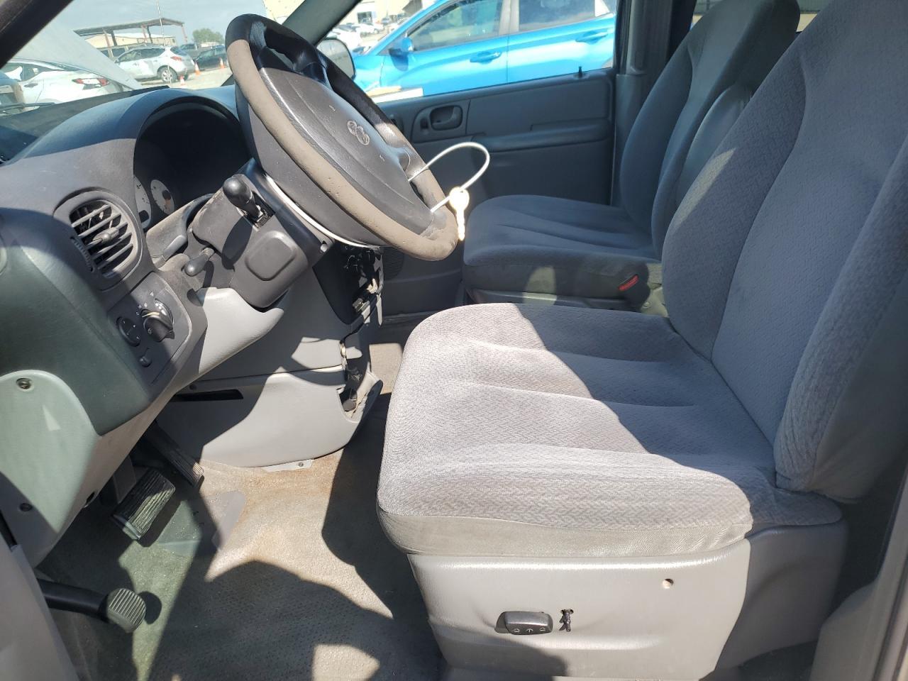 2004 Dodge Grand Caravan Se - Image 7