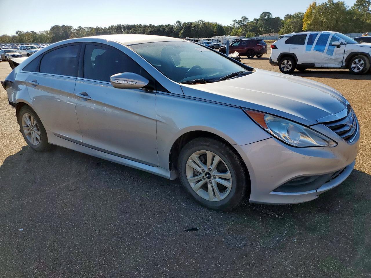2014 Hyundai Sonata Gls - Image 4
