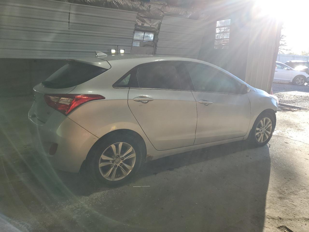 2013 Hyundai Elantra Gt - Image 3