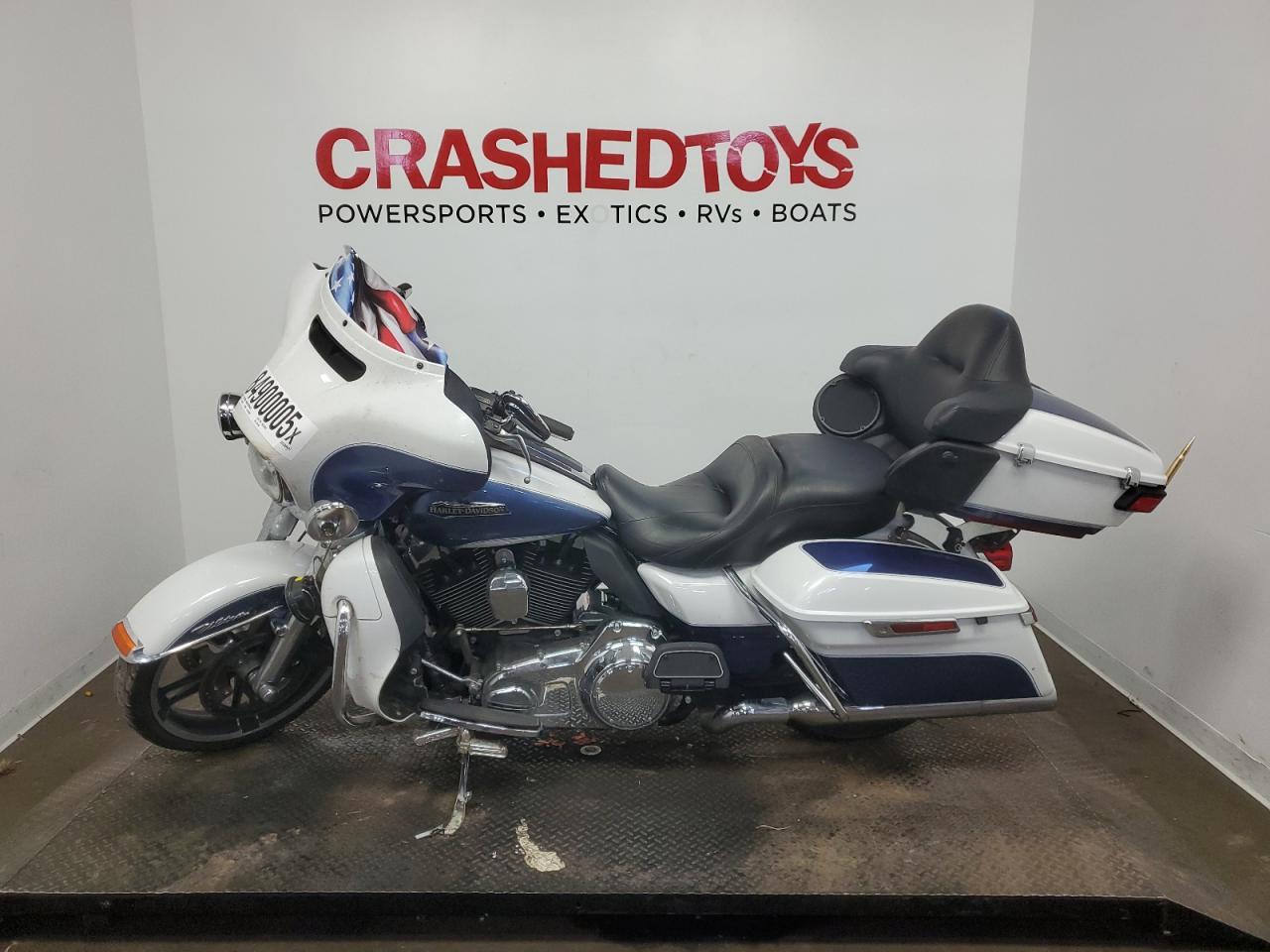 2015 Harley-Davidson Flhtcu Ultra Classic Electra Glide - Image 3