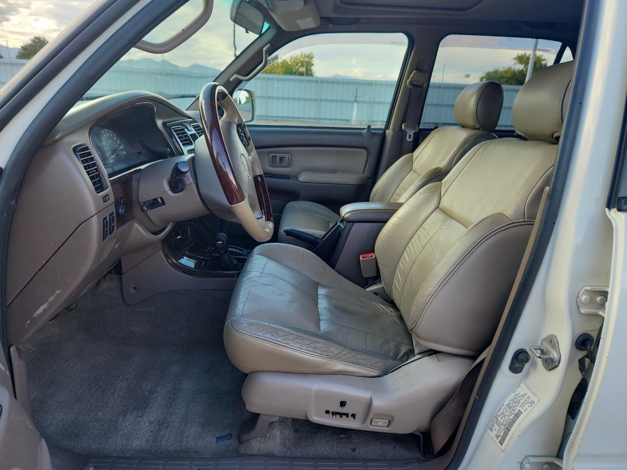 2002 Toyota 4Runner Limited - Image 7