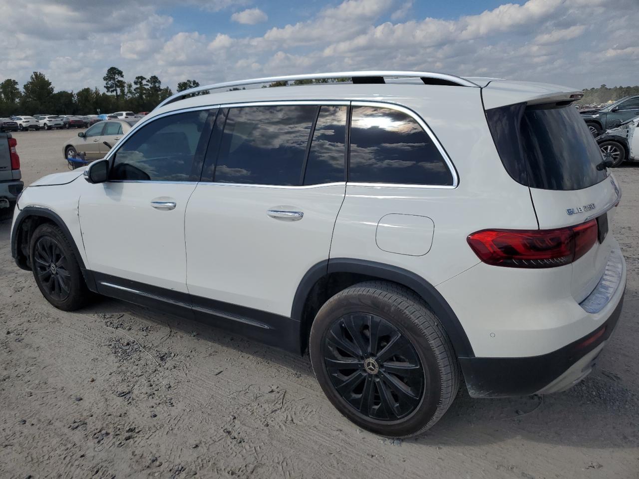 2021 Mercedes-Benz Glb 250 - Фото 2
