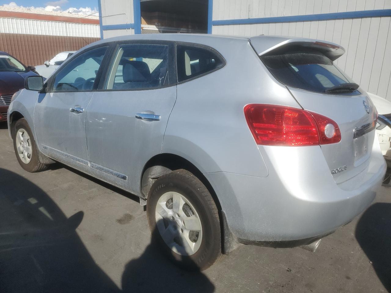 2012 Nissan Rogue S - Фото 2