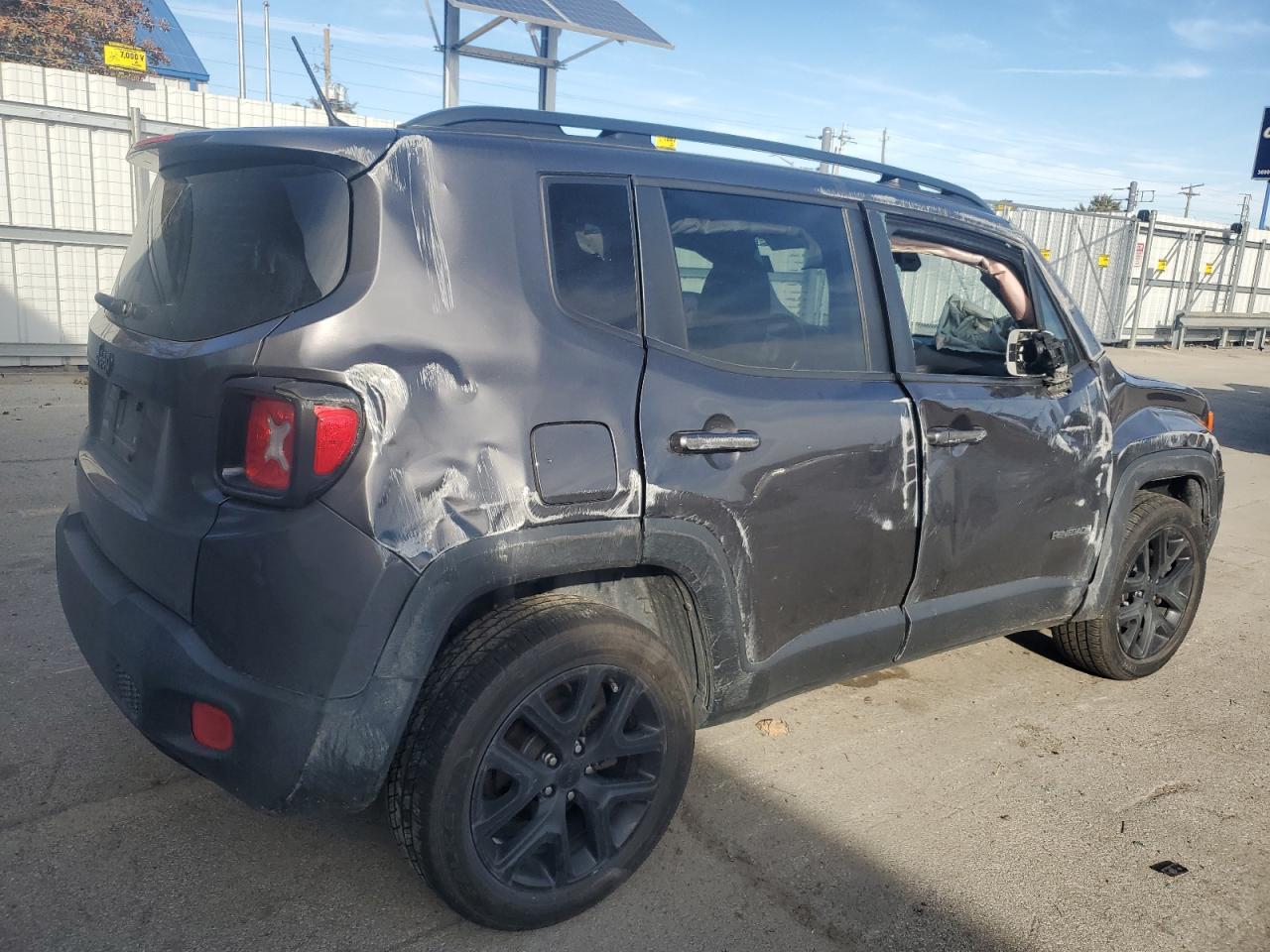 2017 Jeep Renegade Latitude - Фото 3