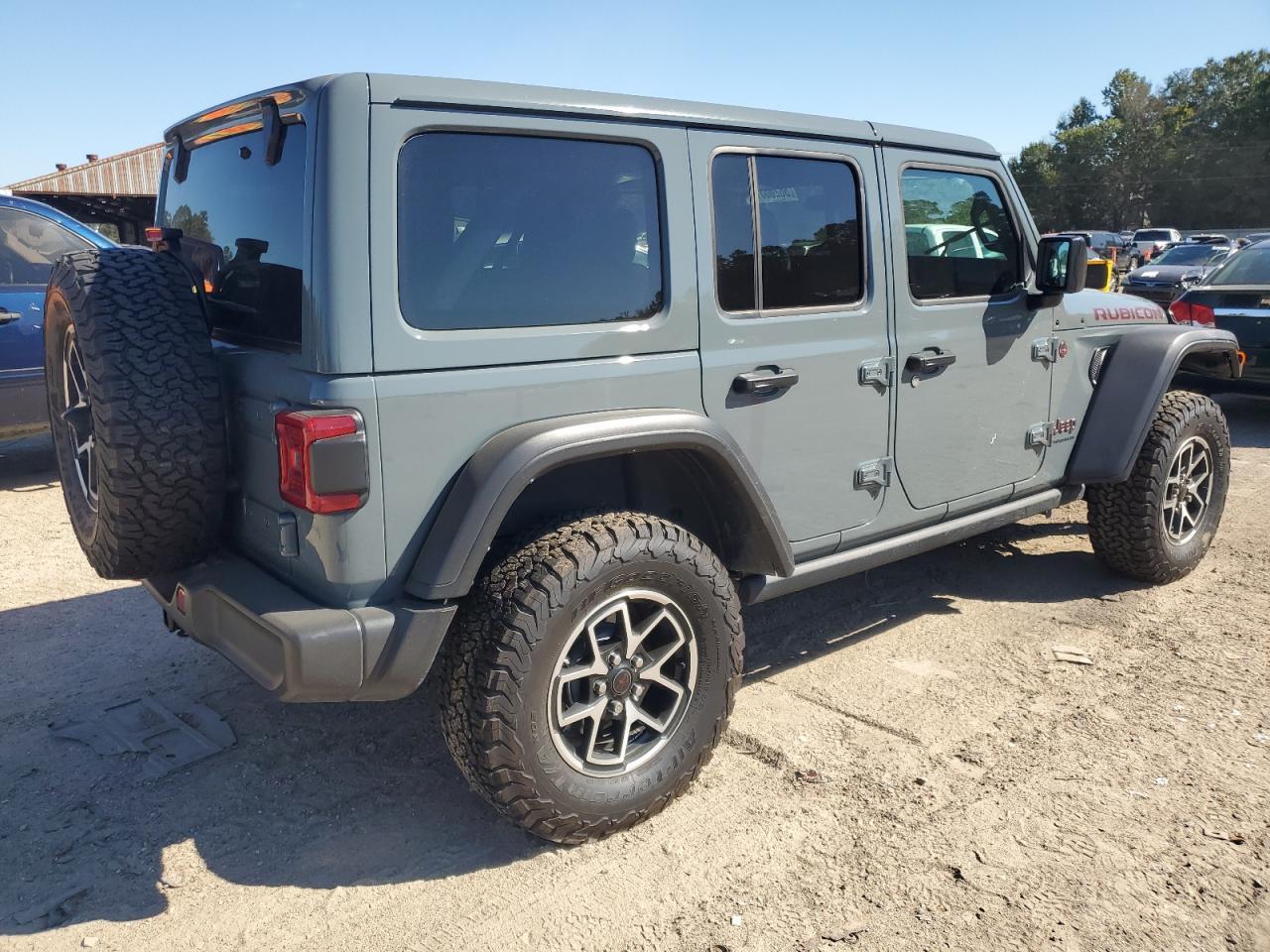 2025 Jeep Wrangler Rubicon - Фото 3