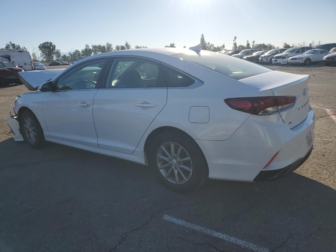 2019 Hyundai Sonata Se - Фото 2