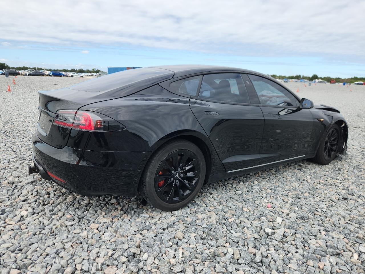 2017 Tesla Model S - Image 3