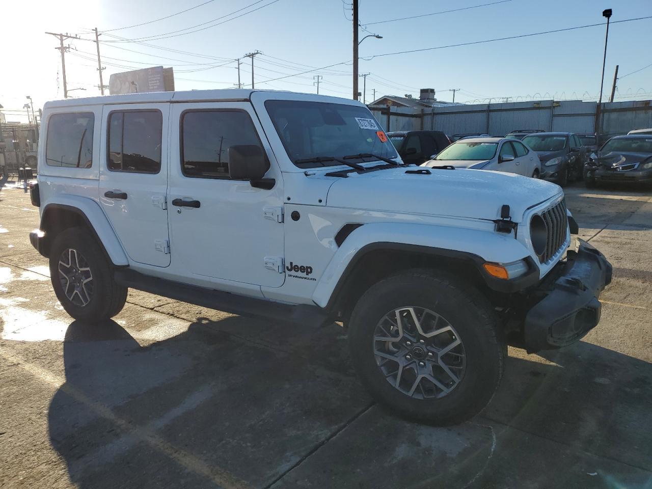 2025 Jeep Wrangler Sahara - Image 4