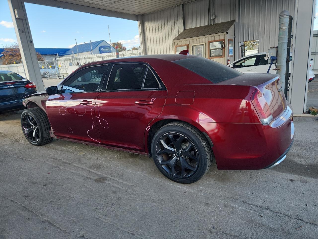 2021 Chrysler 300 Touring - Image 2