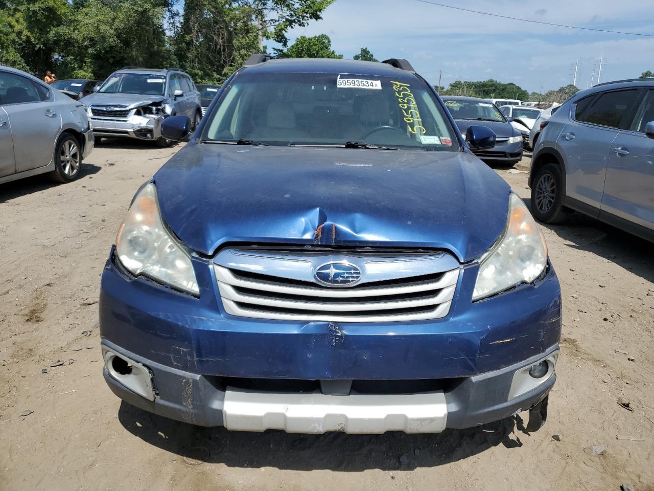2011 Subaru Outback 2.5I Limited - Image 5