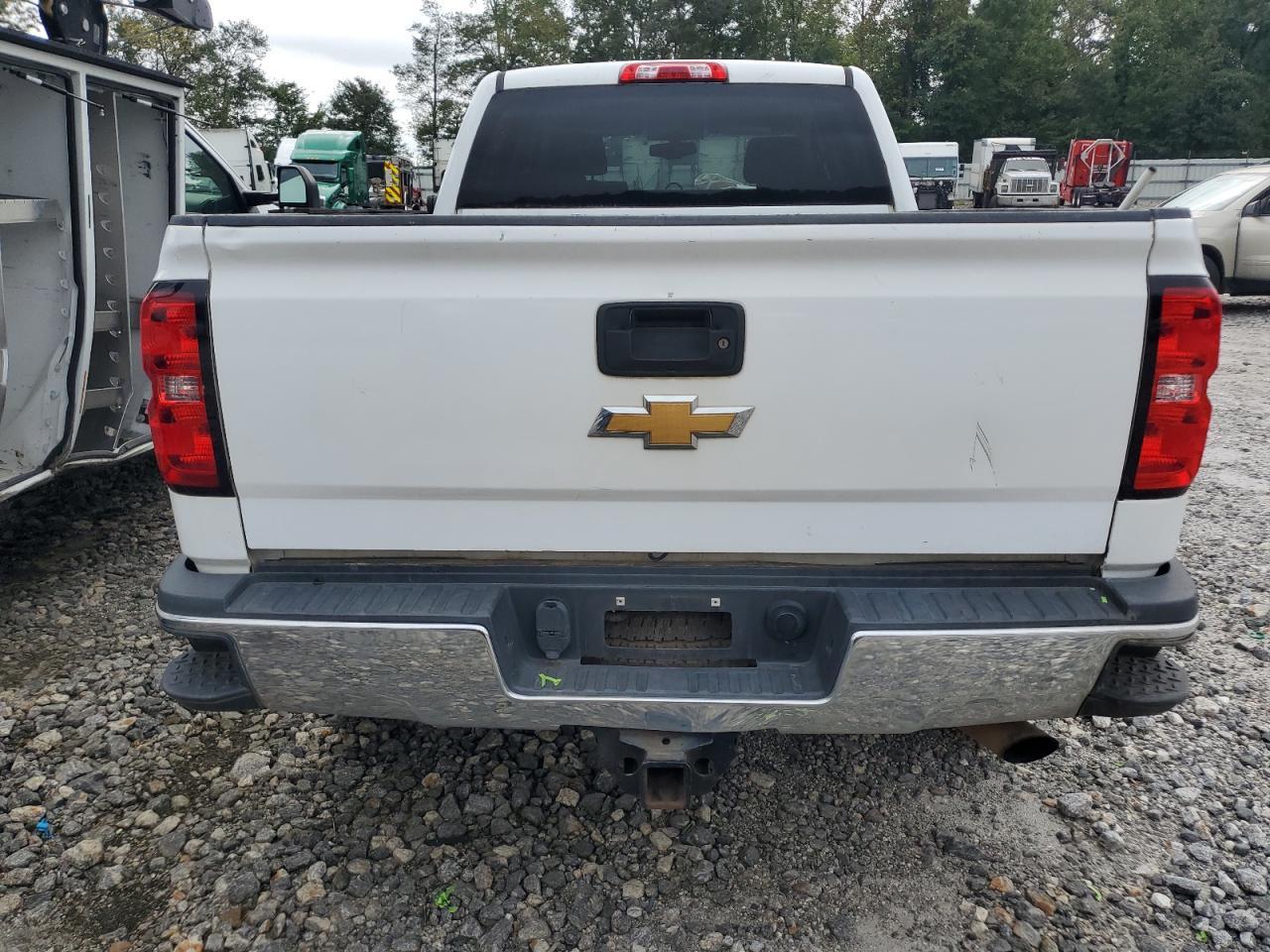 2018 Chevrolet Silverado K2500 Heavy Duty Lt - Image 6