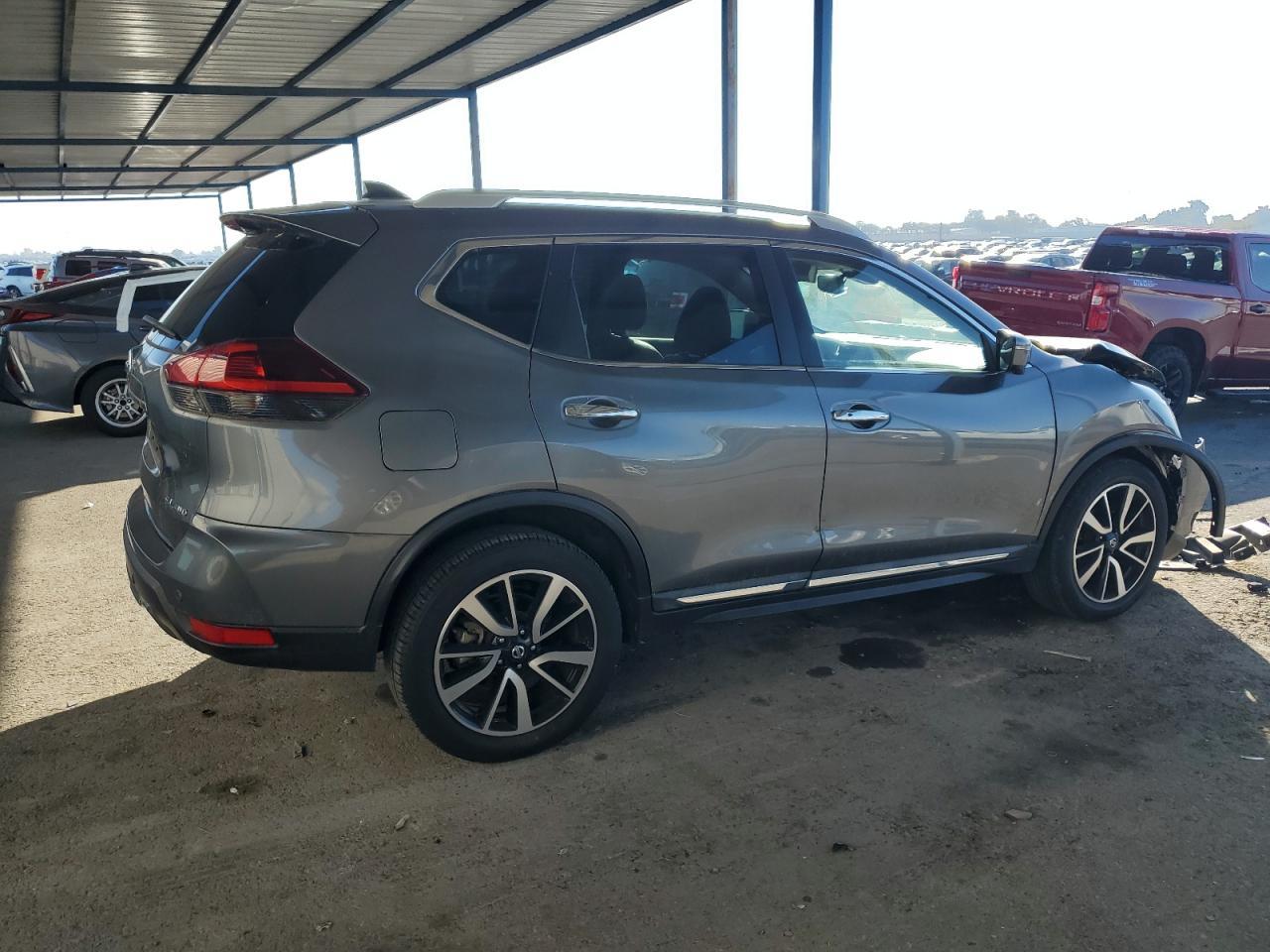 2020 Nissan Rogue S - Фото 3