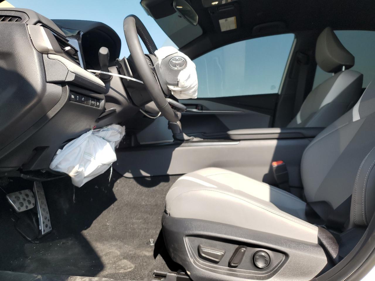 2025 Toyota Camry Xse - Image 7