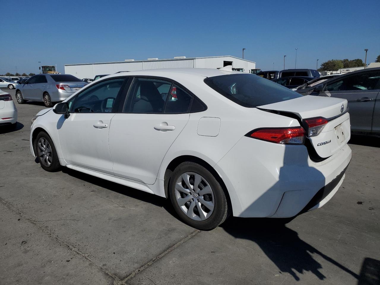 2021 Toyota Corolla Le - Фото 2