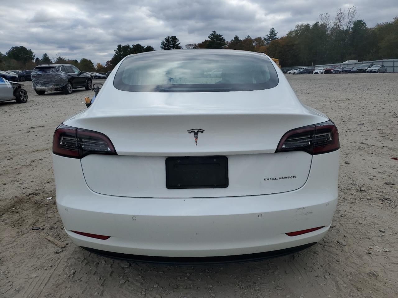 2019 Tesla Model 3 - Фото 6