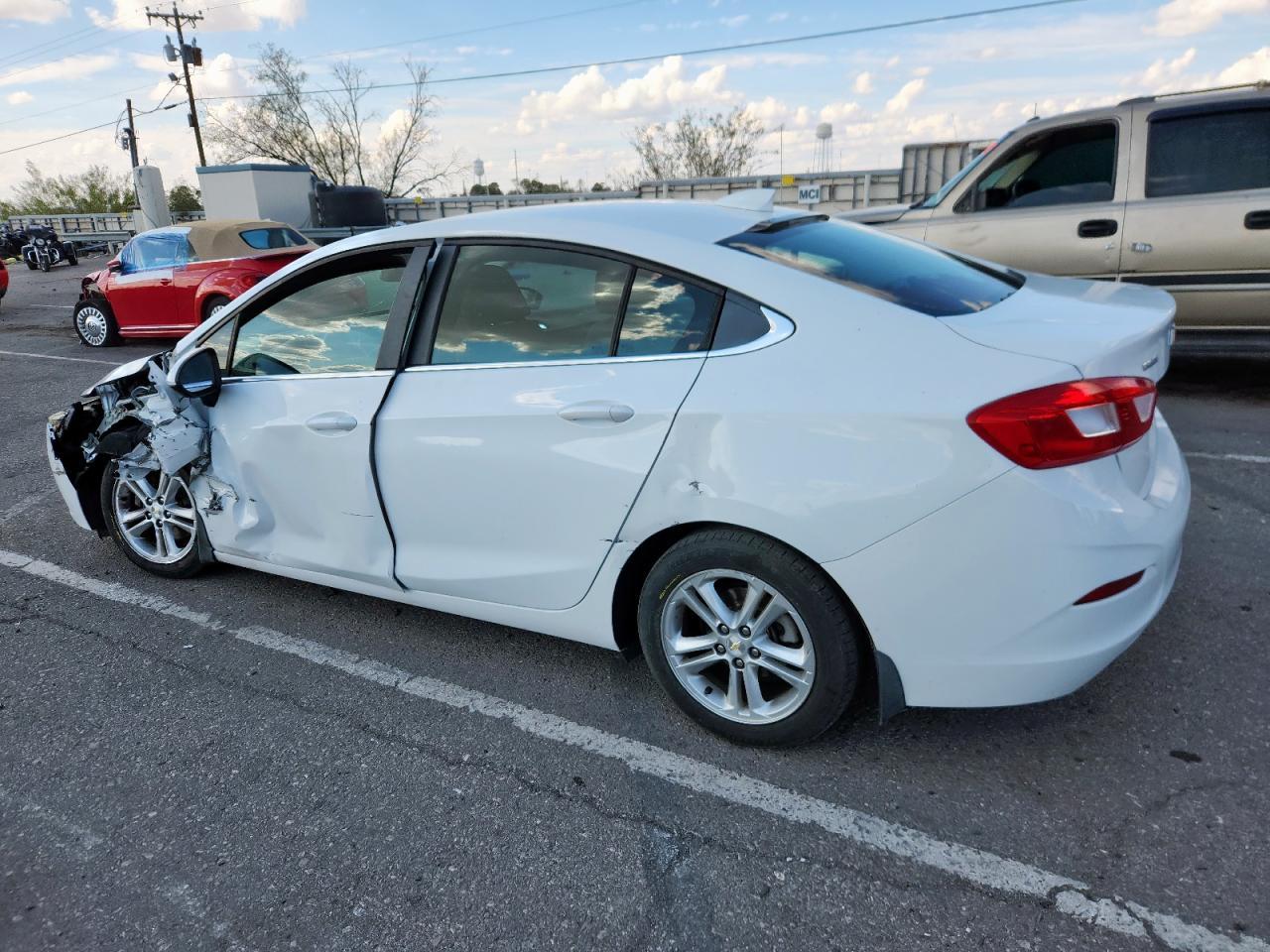 2017 Chevrolet Cruze Lt - Фото 2