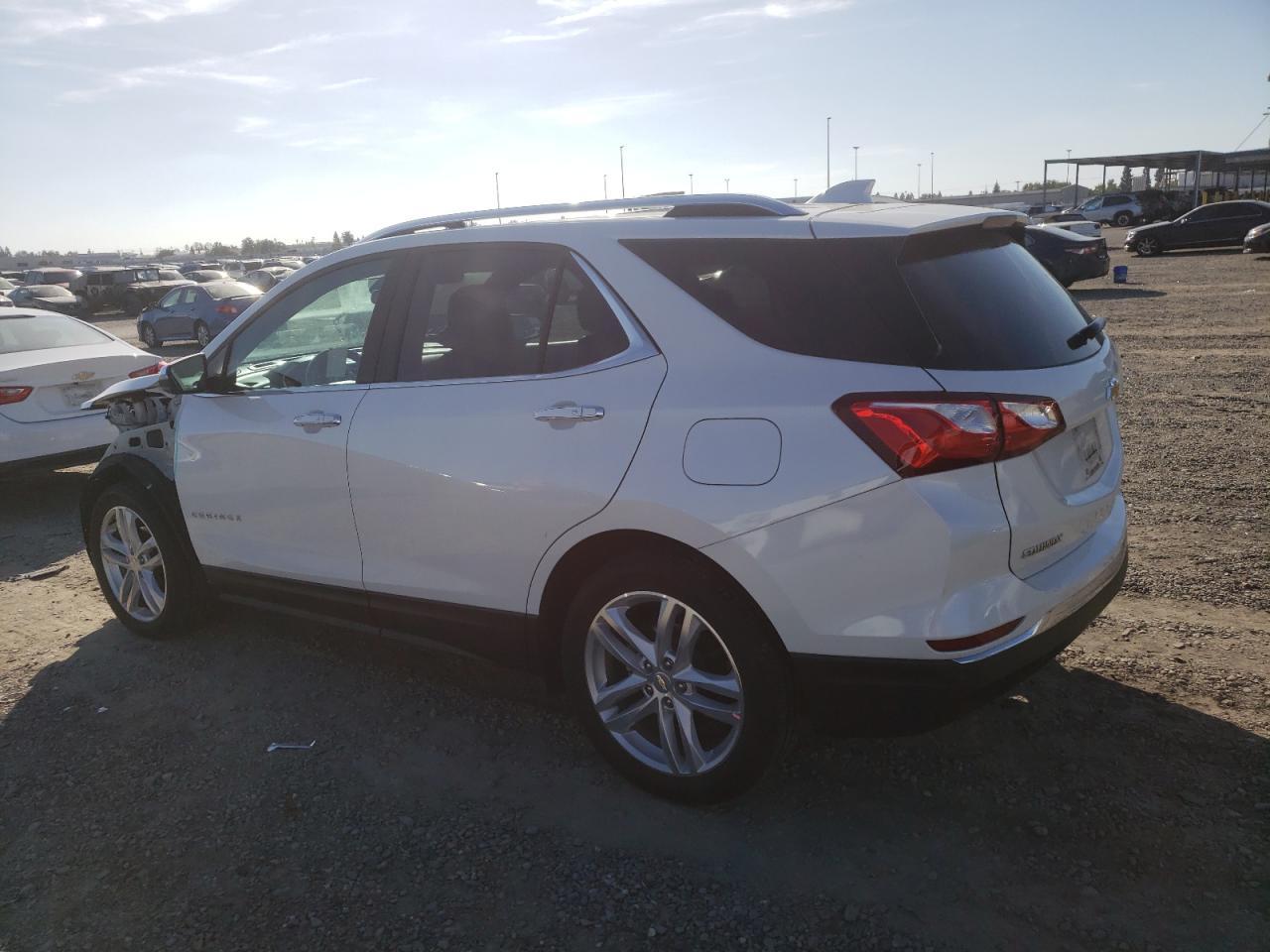 2018 Chevrolet Equinox Premier - Фото 2