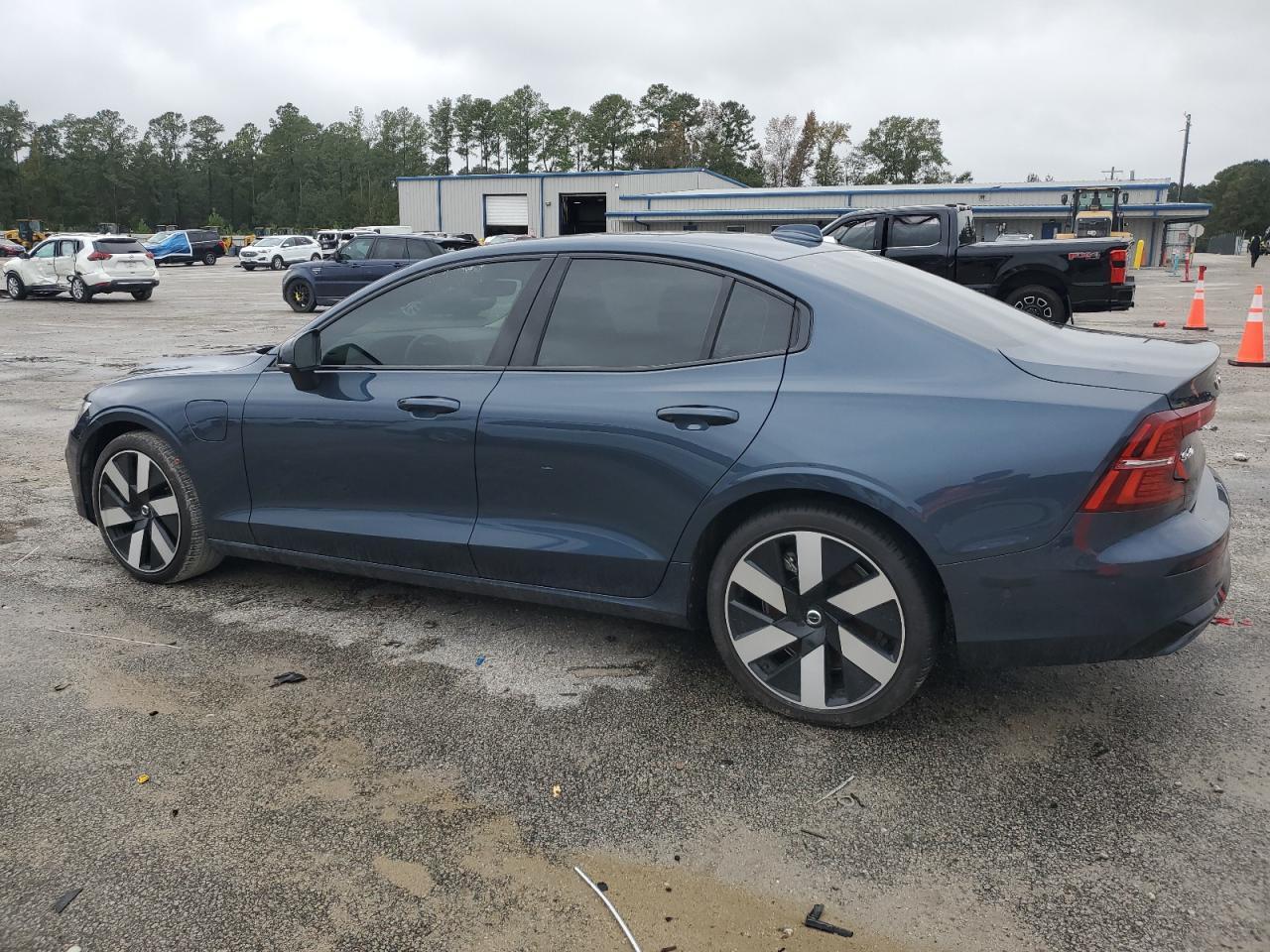 2024 Volvo S60 Plus - Фото 2