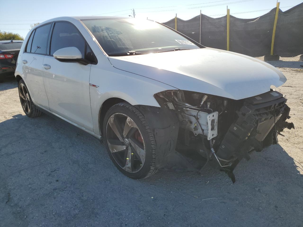 2019 Volkswagen Gti S - Image 4