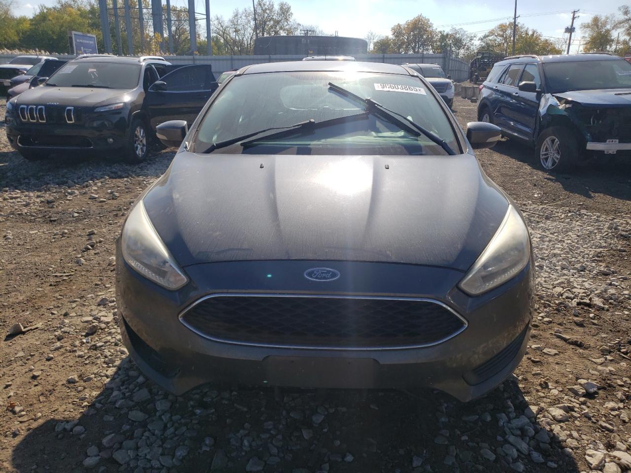 2017 Ford Focus Se - Фото 5