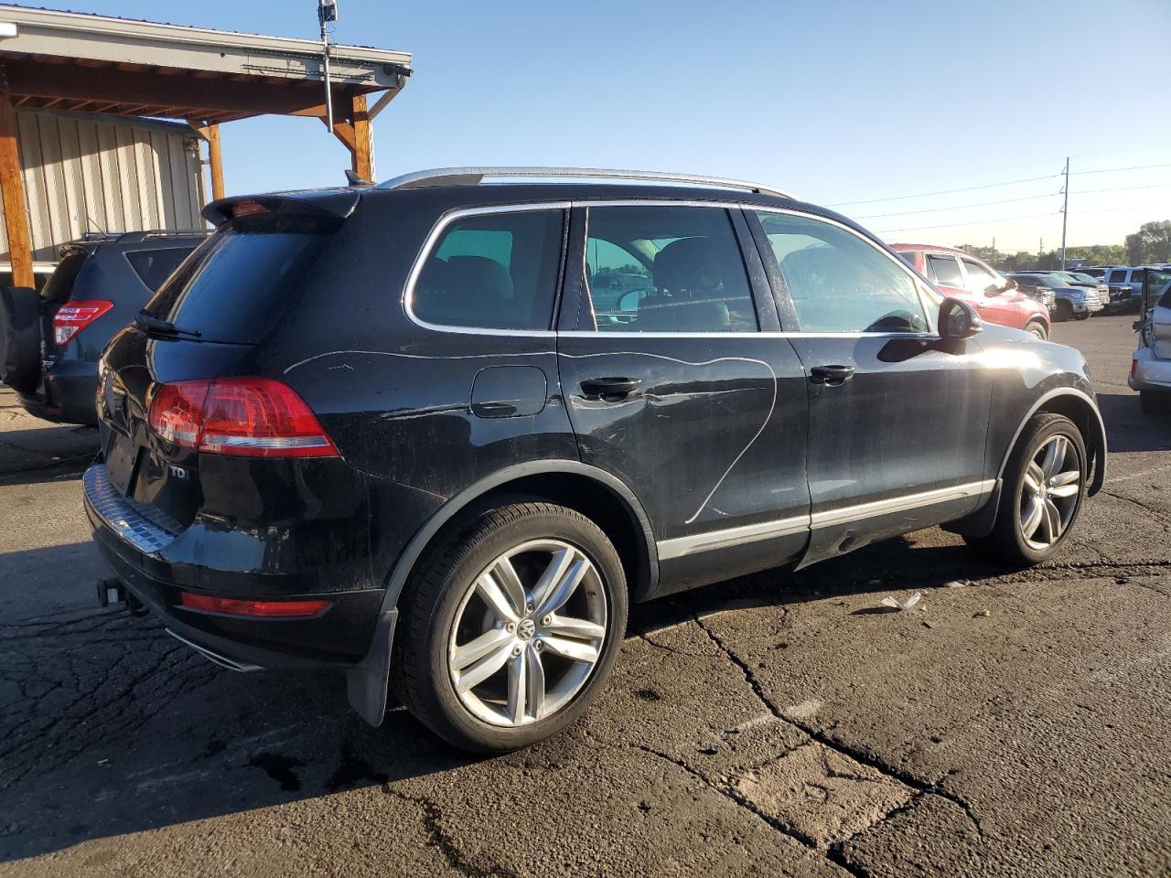 2014 Volkswagen Touareg V6 Tdi - Image 3