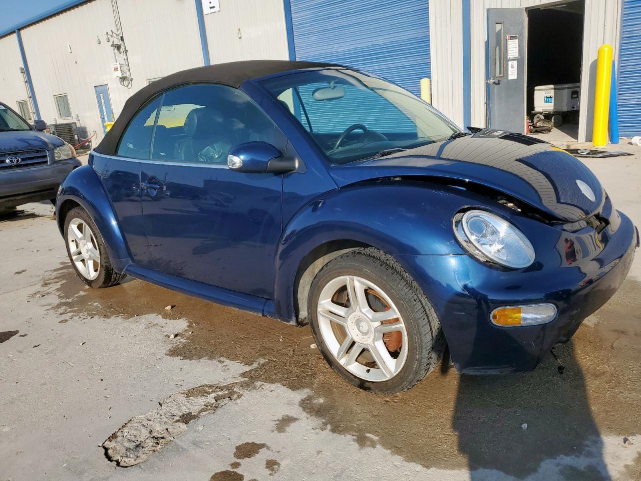 2004 Volkswagen New Beetle Gls - Фото 4