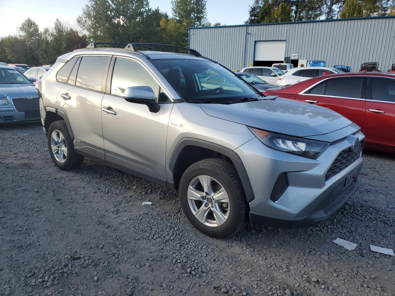 2021 Toyota Rav4 Le - Image 4