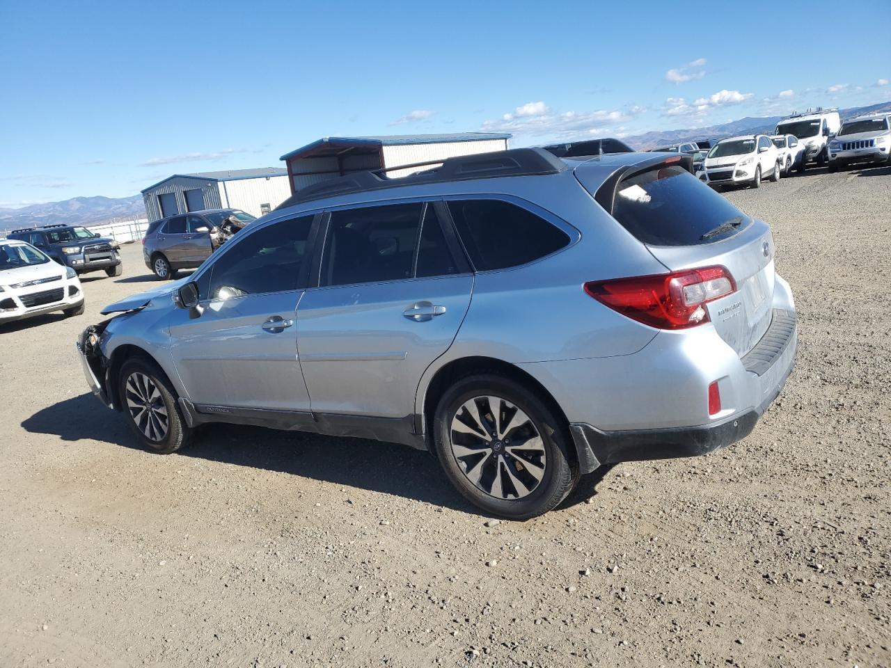 2017 Subaru Outback 2.5I Limited - Фото 2