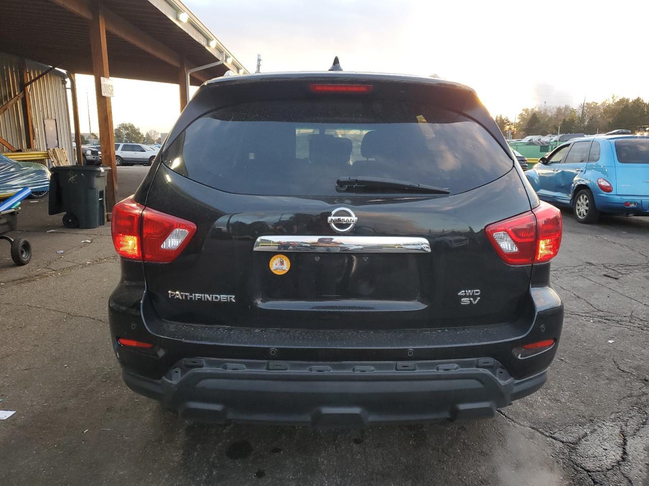 2019 Nissan Pathfinder S - Image 6