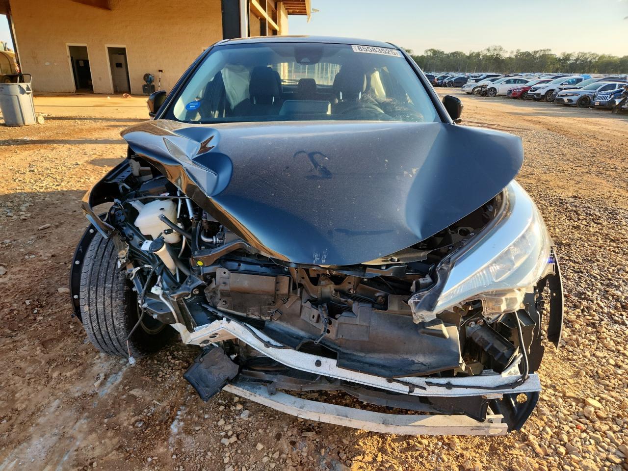 2020 Toyota C-Hr Xle - Image 5