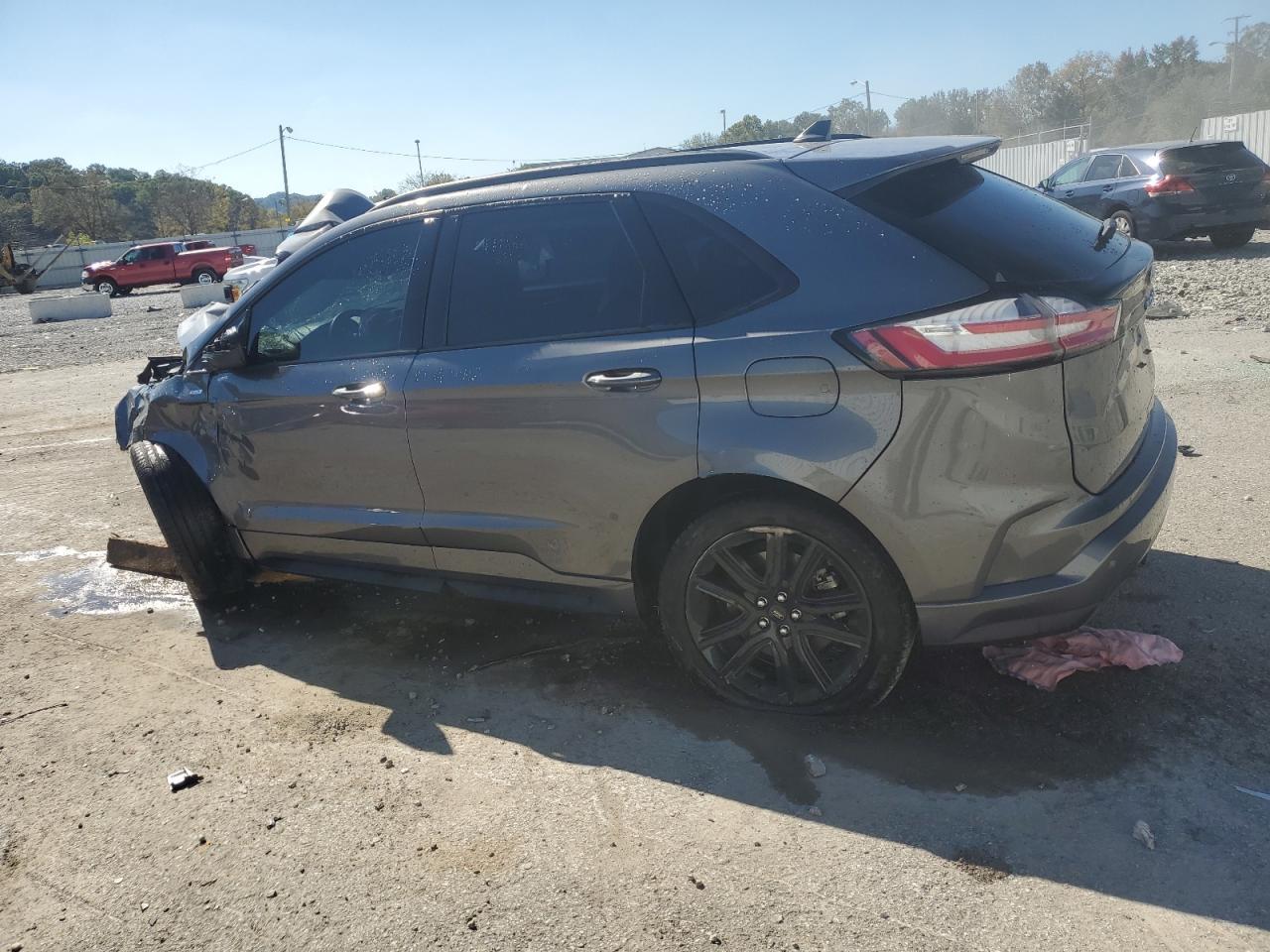 2024 Ford Edge Sel - Image 2