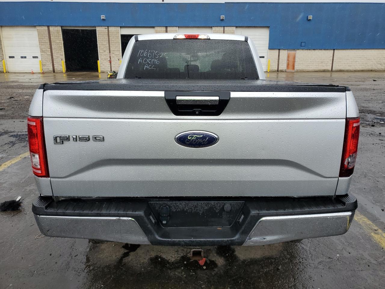 2015 Ford F150 Super Cab - Фото 6