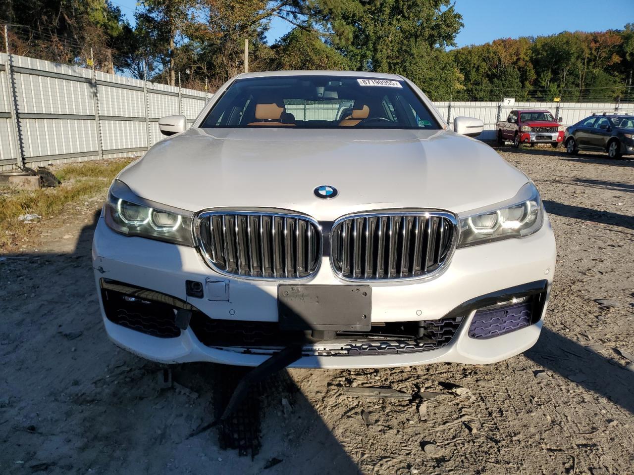 2017 BMW 740 Xi - Фото 5