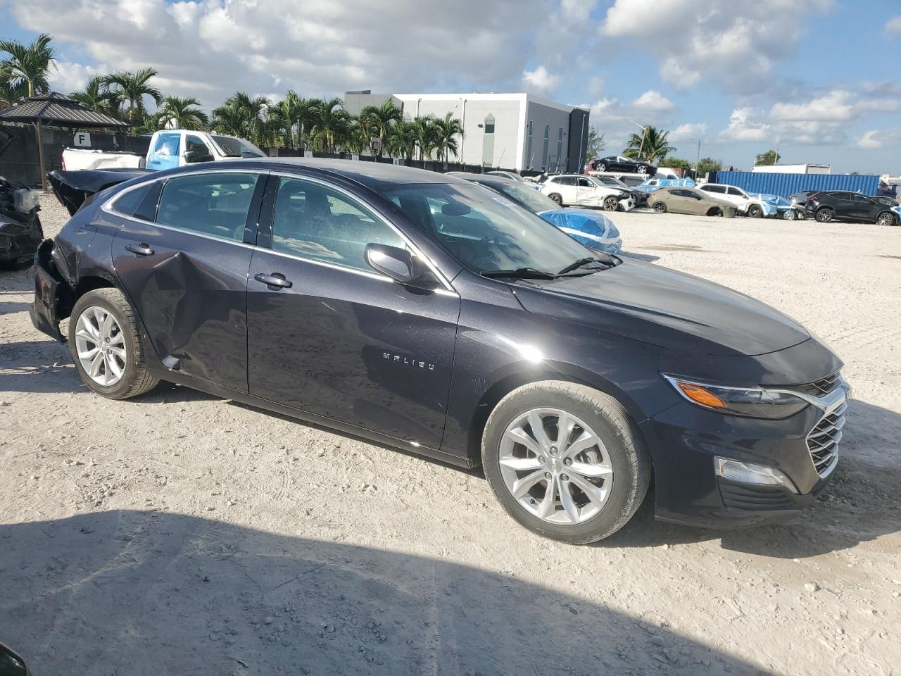2023 Chevrolet Malibu Lt - Image 4