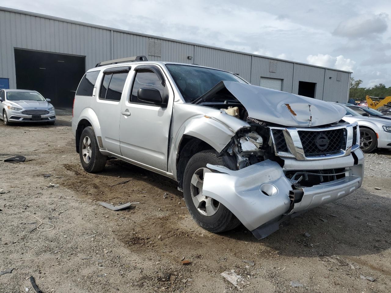 2011 Nissan Pathfinder S - Фото 4