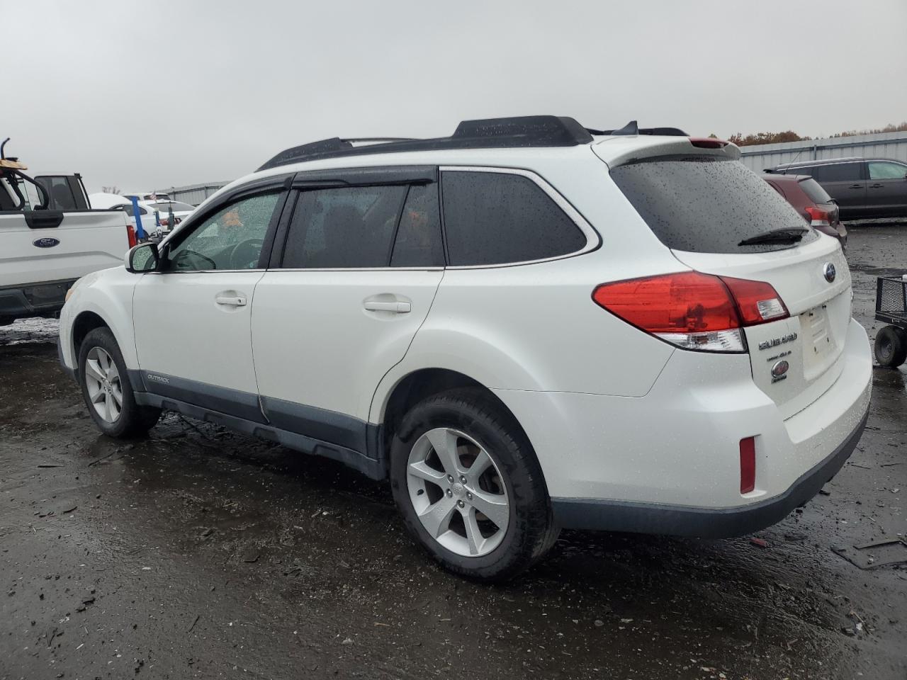 2013 Subaru Outback 2.5I Limited - Фото 2