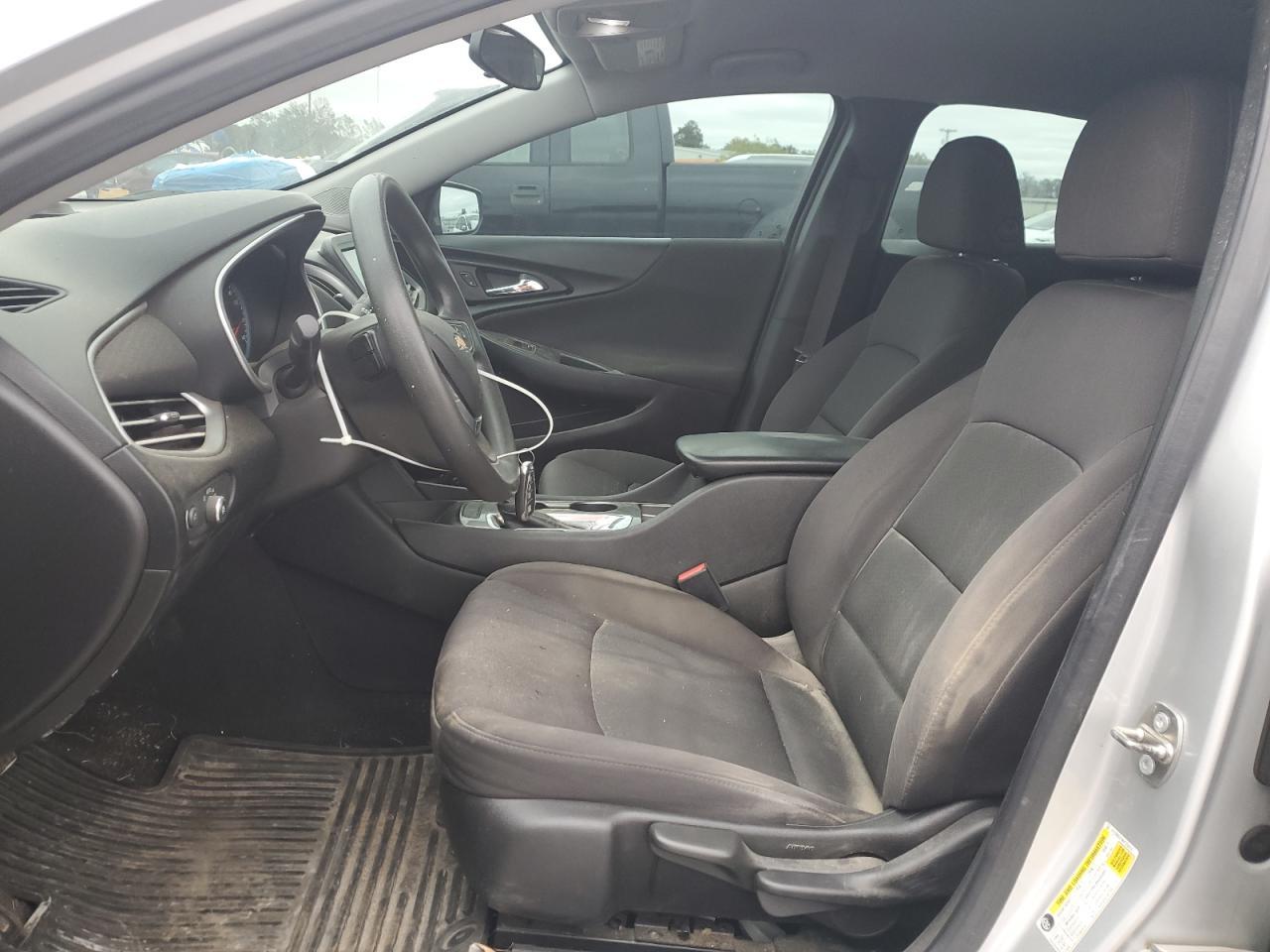 2017 Chevrolet Malibu Ls - Фото 7