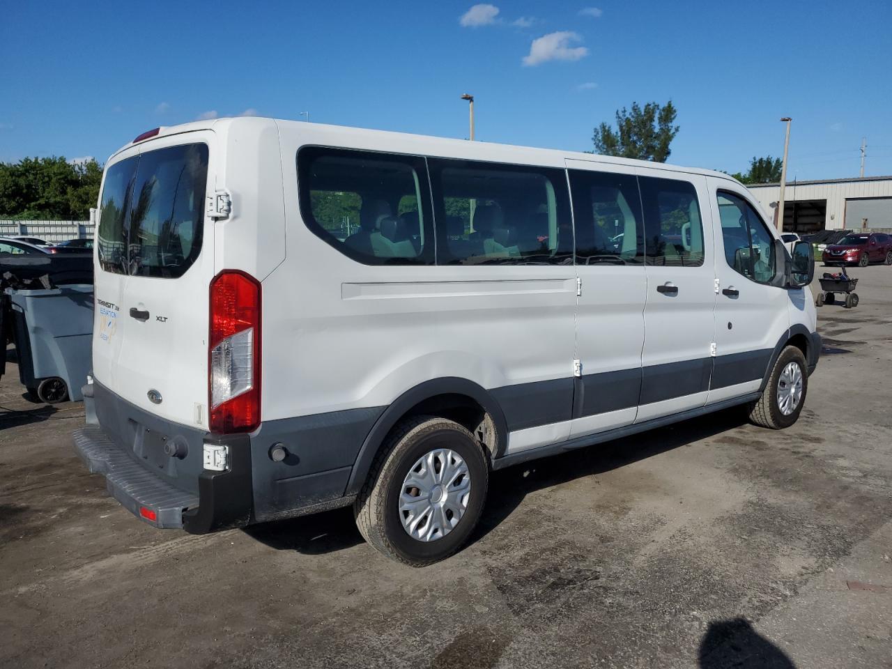 2015 Ford Transit T-350 - Image 3