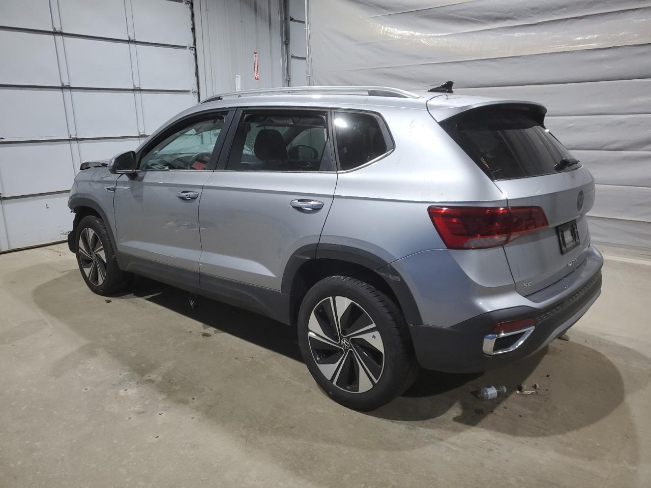 2024 Volkswagen Taos Se - Фото 2