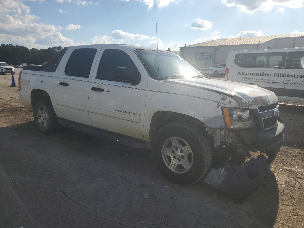 2007 Chevrolet Avalanche C1500 - Image 4