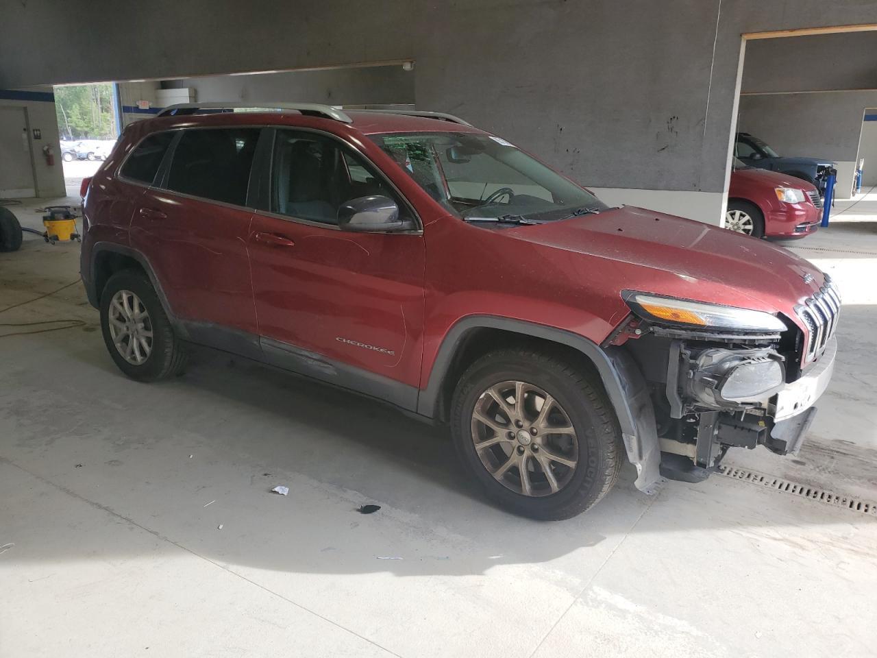 2015 Jeep Cherokee Latitude - Фото 4