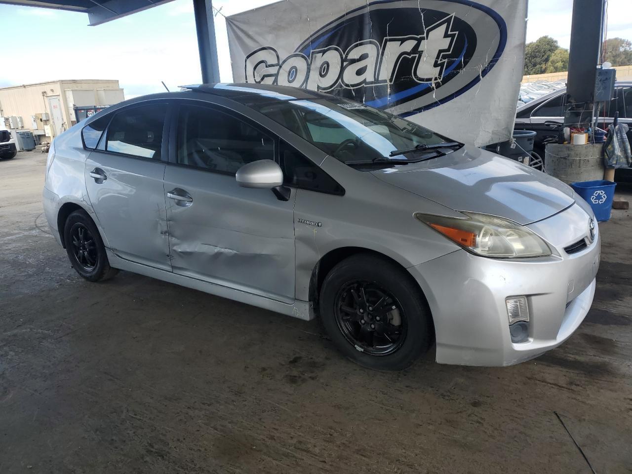 2011 Toyota Prius - Image 4